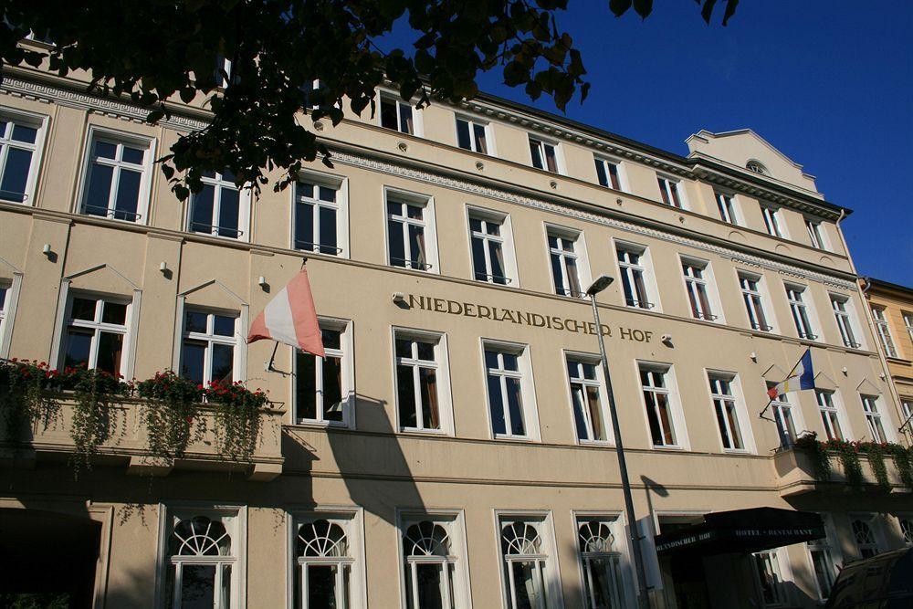Hotel Niederlandischer Hof Schwerin  Exteriör bild